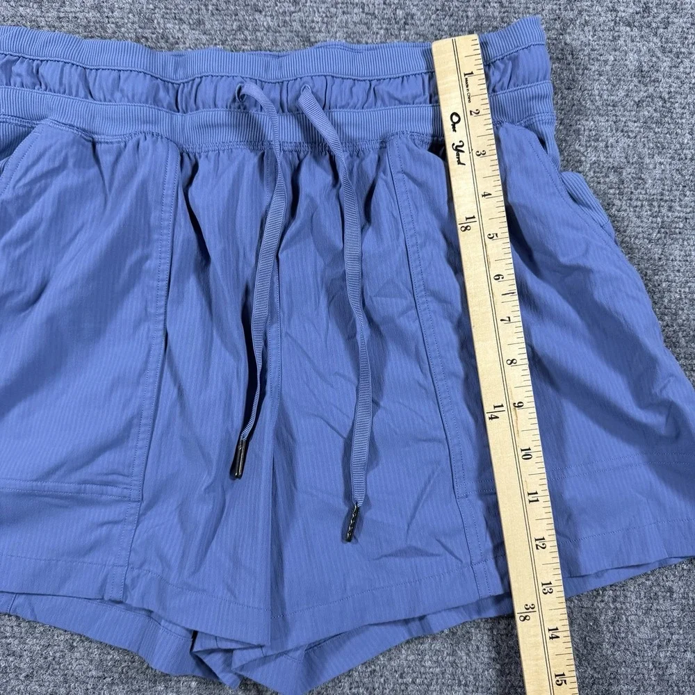 Lululemon Dance Studio High Rise Short Womens 6 Blue 3.5